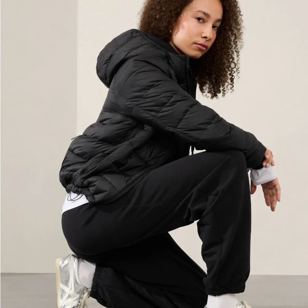 Women's Athleta Aire Puffer Jacket - Picture 3 of 13